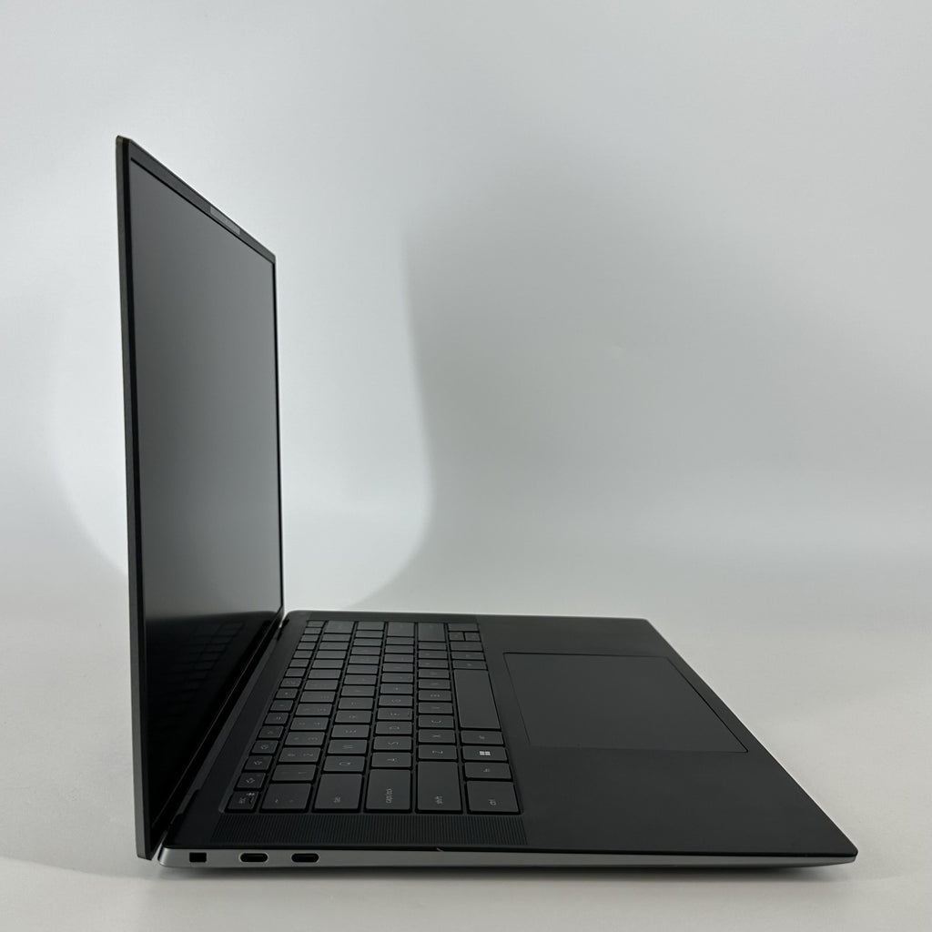 Dell Precision 5570 15.6 Gray 2.3 GHz Intel Core i7 12th Gen. 64GB RAM 512GB Solid State Drive NVIDIA RTX A1000 4 GB
