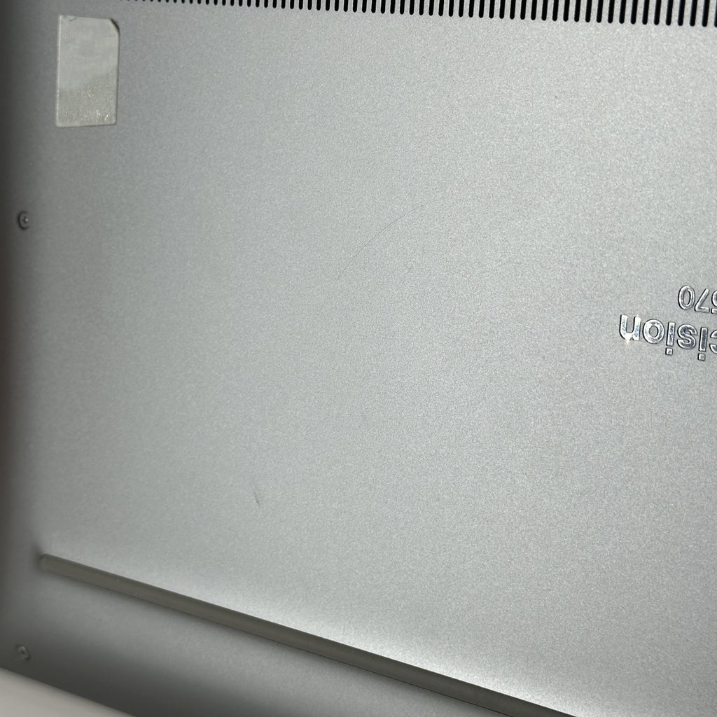 Dell Precision 5570 15.6 Gray 2.3 GHz Intel Core i7 12th Gen. 64GB RAM 512GB Solid State Drive NVIDIA RTX A1000 4 GB