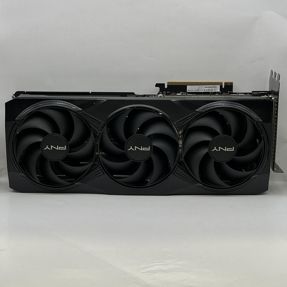 NVIDIA GeForce RTX 5080 16GB RAM