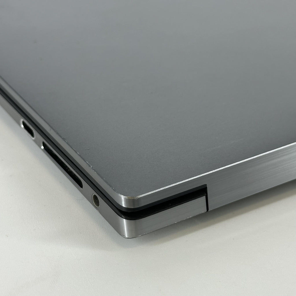 Dell Precision 5560 15.6 Gray 2.5 GHz Intel Core i7 11th Gen. 32GB RAM 1TB Solid State Drive NVIDIA RTX A2000 4 GB