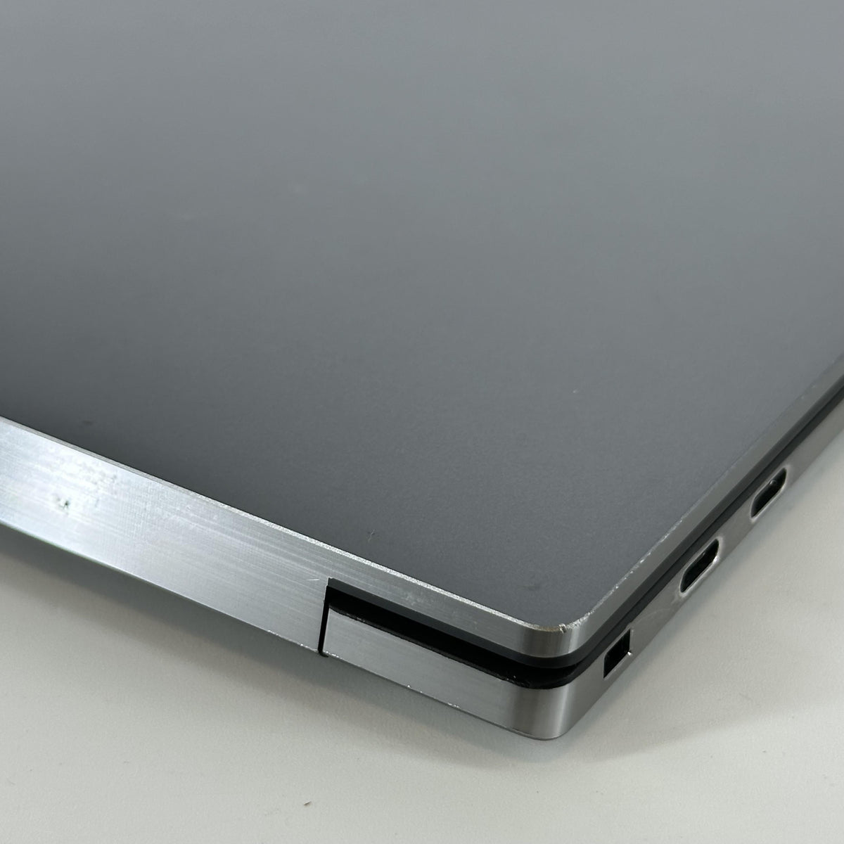 Dell Precision 5560 15.6 Gray 2.5 GHz Intel Core i7 11th Gen. 32GB RAM 1TB Solid State Drive NVIDIA RTX A2000 4 GB