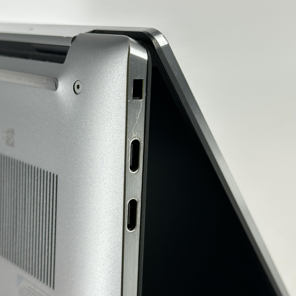 Dell Precision 5560 15.6 Gray 2.5 GHz Intel Core i7 11th Gen. 32GB RAM 1TB Solid State Drive NVIDIA RTX A2000 4 GB