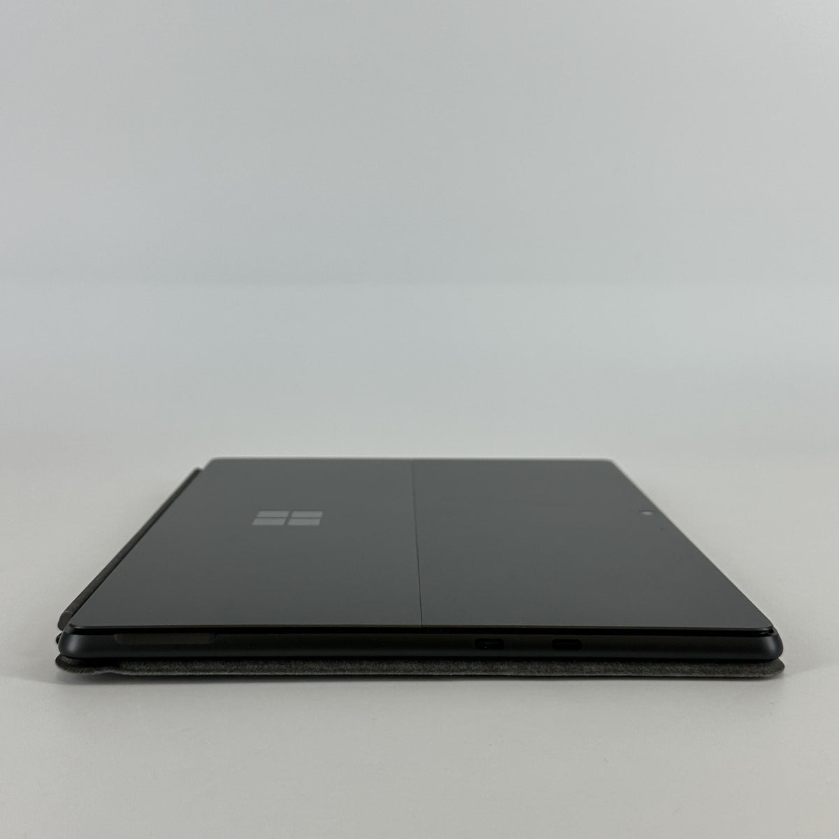 Microsoft Surface Pro 11 13 Black WiFi 3.4 GHz Qualcomm Snapdragon X Plus 16GB RAM 512GB Solid State Drive