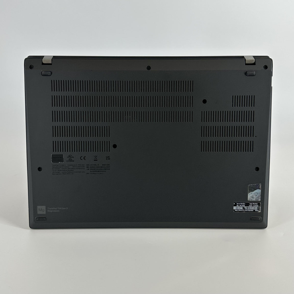Lenovo ThinkPad T14 Gen 3 Black 2.2 GHz Intel Core i7 12th Gen. 40GB RAM 512GB Solid State Drive