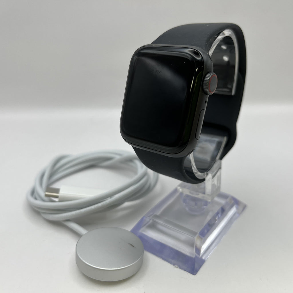 Apple Watch (Series 5) 40mm Grey Unlocked 32GB
