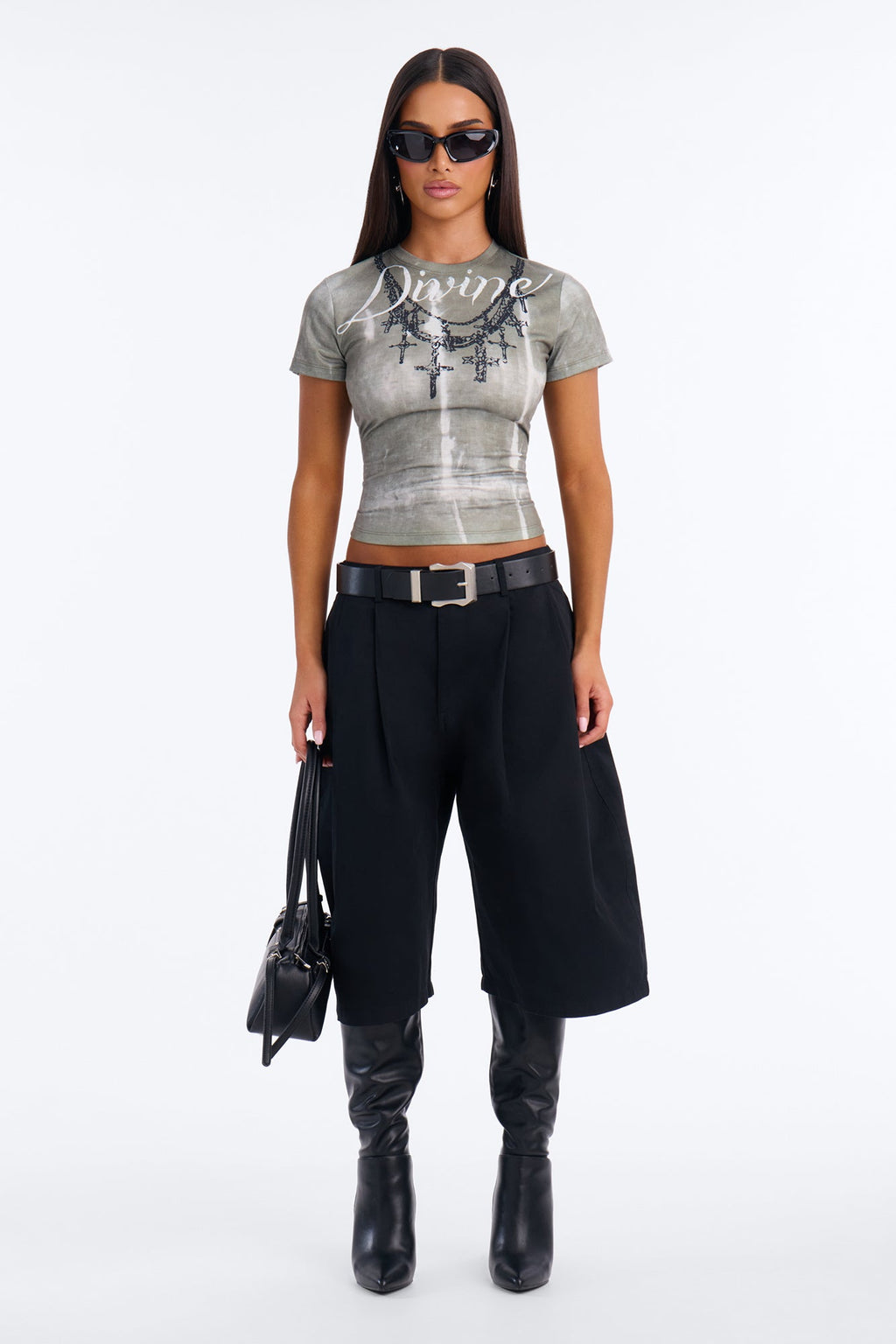 Hannah Pleated Barrel Bermuda Short - Black