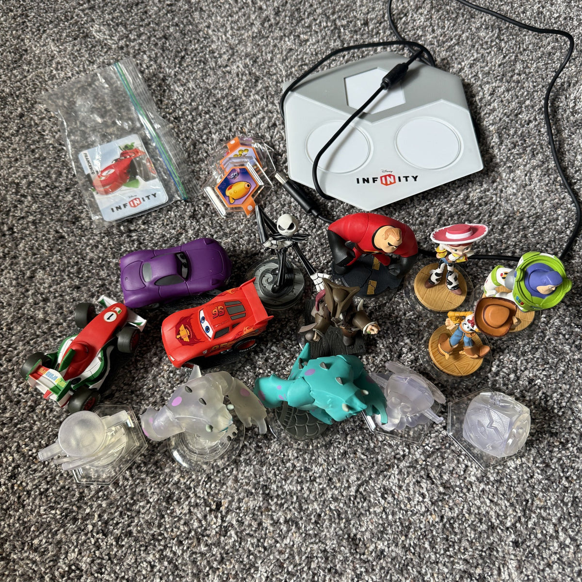 Disney Infinity Lot — 14 Figures, Vehicles, Base & Power Disc